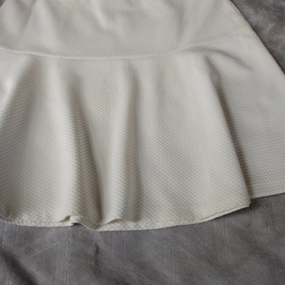 Banana Republic cream  circle skirt - Picture 1 of 1